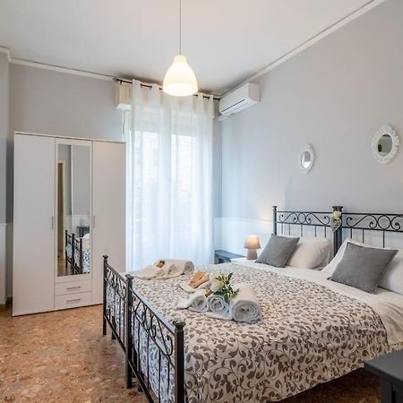 Terrazze Italiane City Center - White Apartment فيرونا المظهر الخارجي الصورة