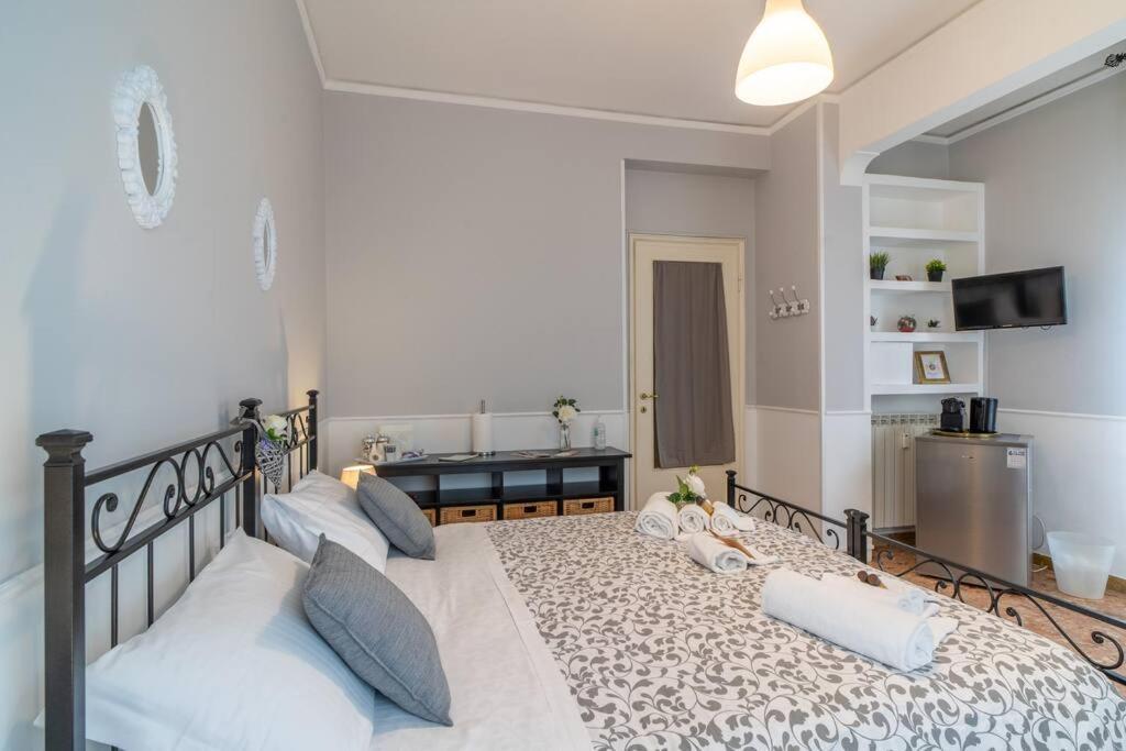 Terrazze Italiane City Center - White Apartment فيرونا المظهر الخارجي الصورة